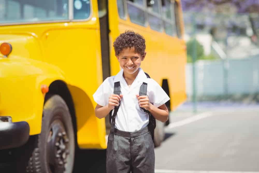 Alumno autobus escolar